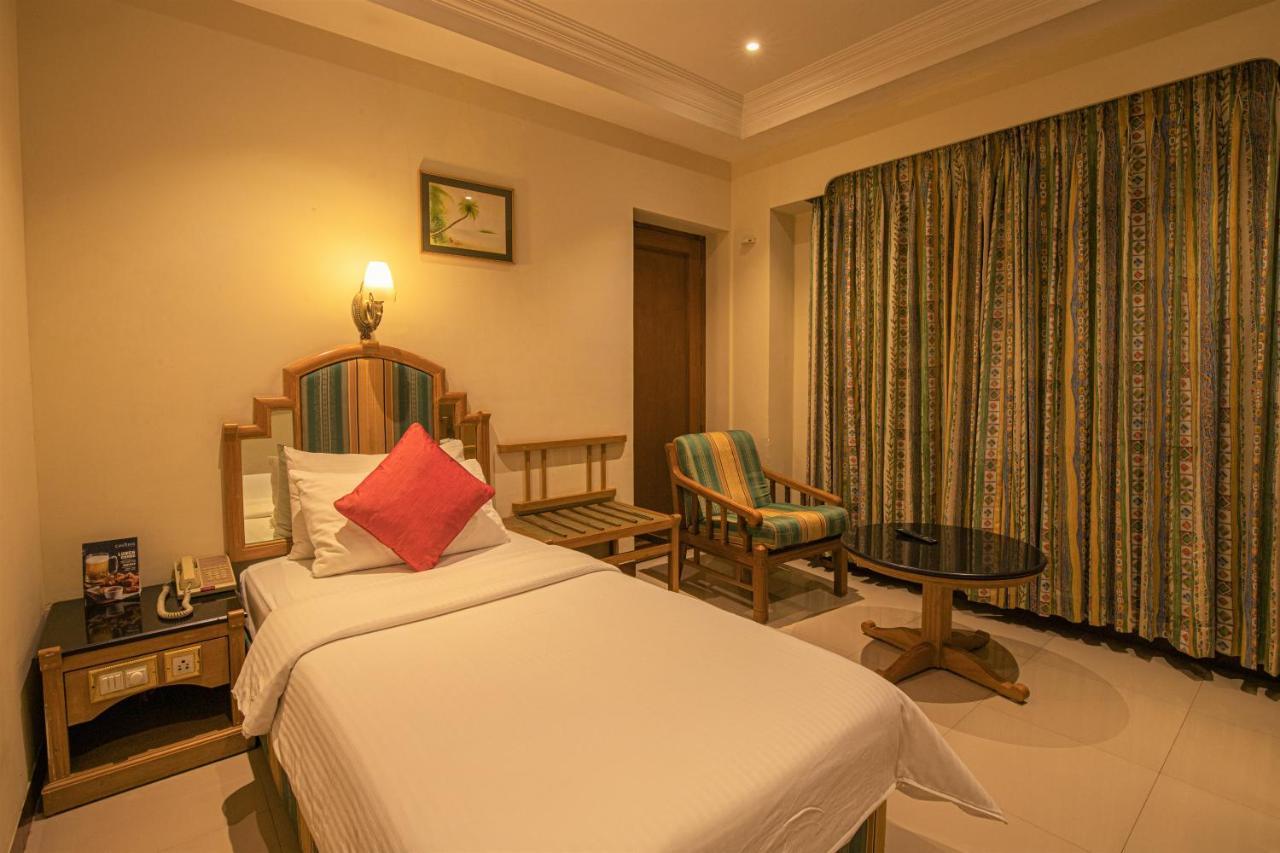 Cag Pride Hotell Coimbatore Exteriör bild